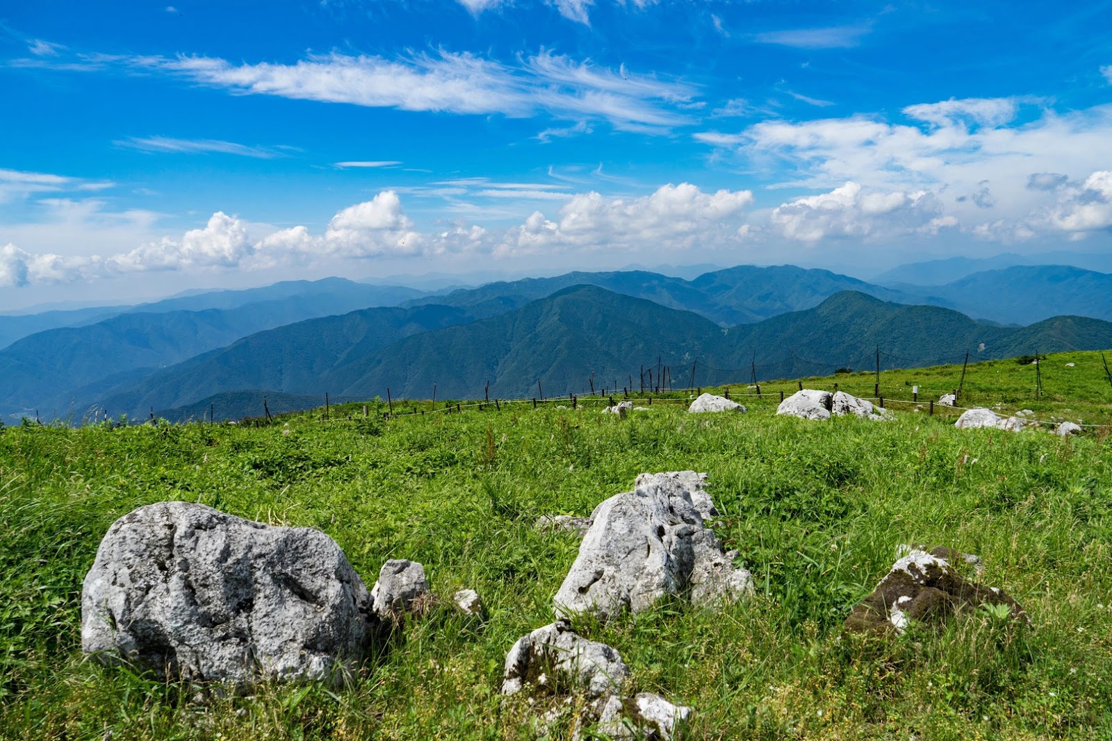 伊吹山